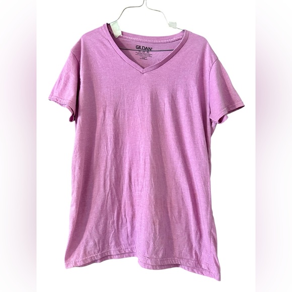 Gildan Tops - Women’s Gildan T Shirt Size XL